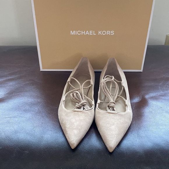 “KORS COLLECTION” Kallie Suede Lace Up Runway Flats - Picture 3 of 7